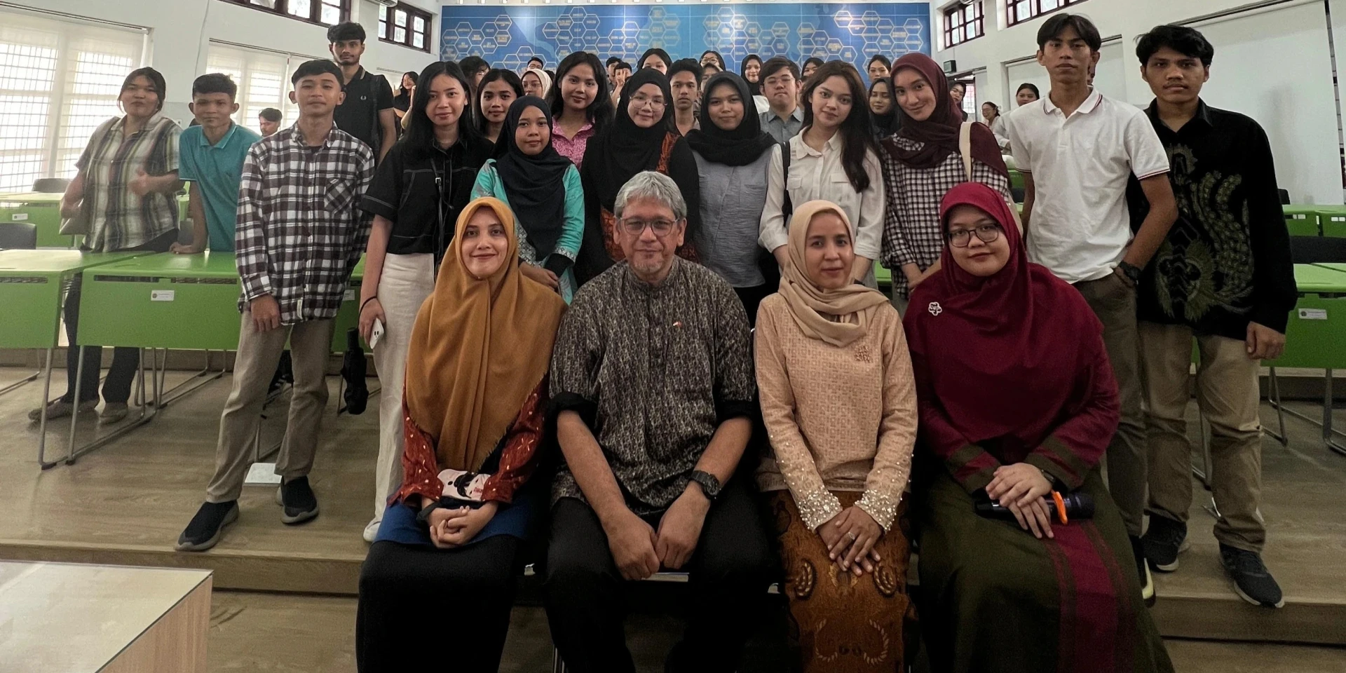 International Guest Lecture, Dr. Mohd Iqbal bin Abdul Wahab: "Latest Development of Islamic Law & Civil Law in Malaysia"